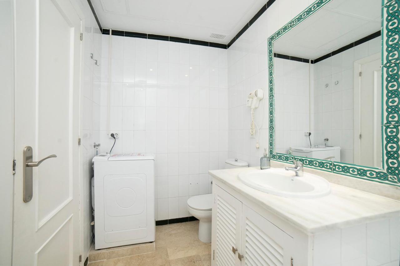 Alohamundi Lumbreras II Apartment Seville Exterior photo